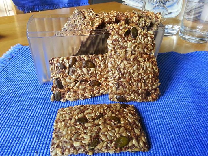 Körner - Knäcke - Brot nach LCHF