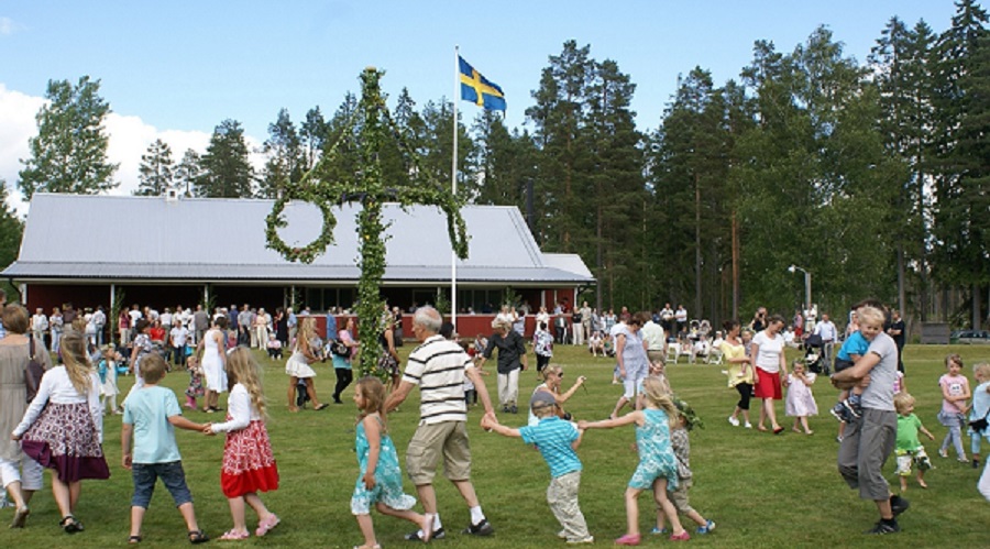 Glad Midsommar – Die Schweden feiern Mittsommer