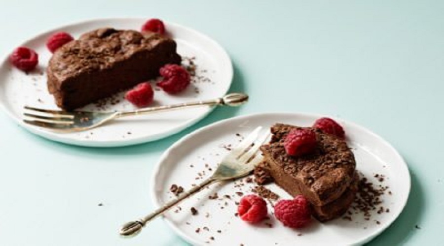 Dunkler Schokoladenkuchen aus der Low Carb-Küche - LCHF Deutschland