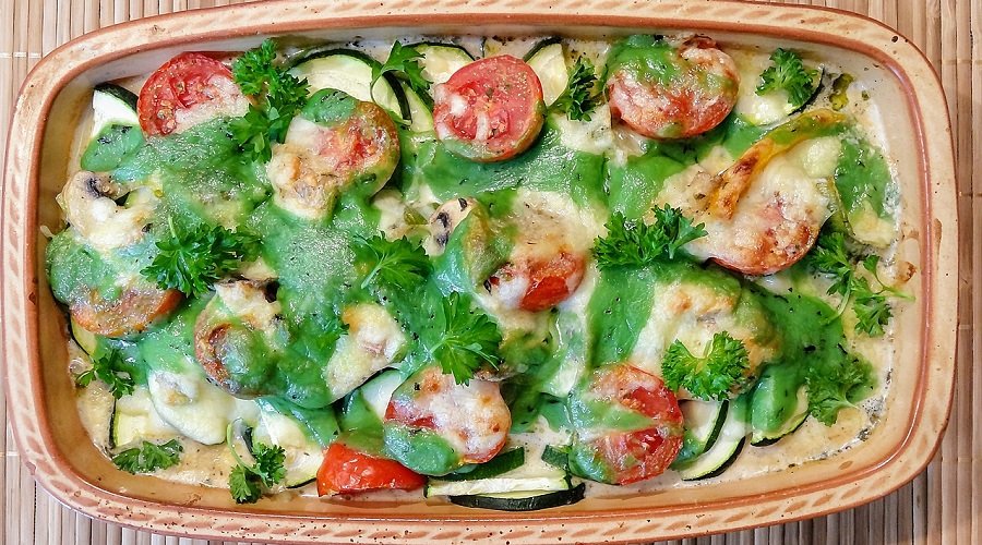 Zucchini-Tomaten-Käseauflauf