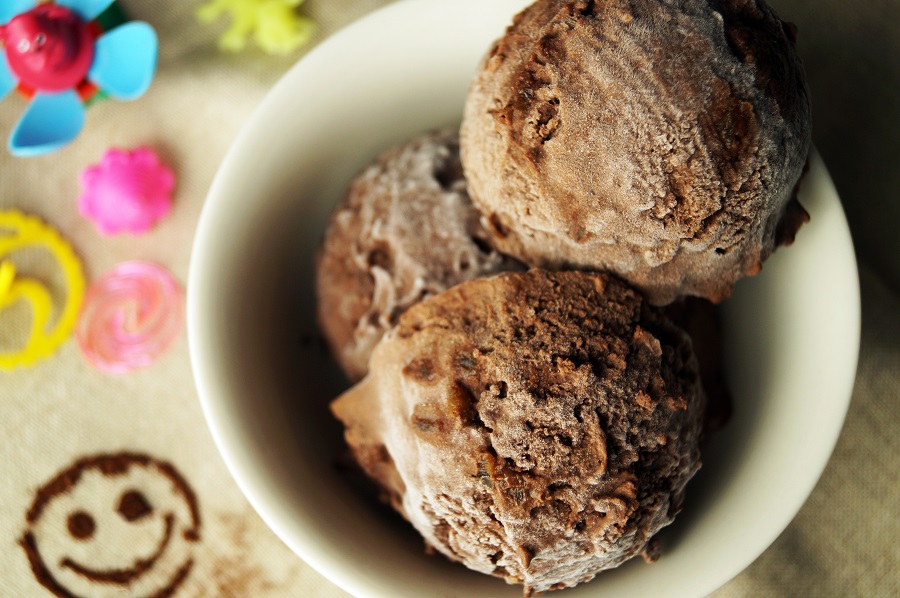Mandel-Schokoladen-Eis