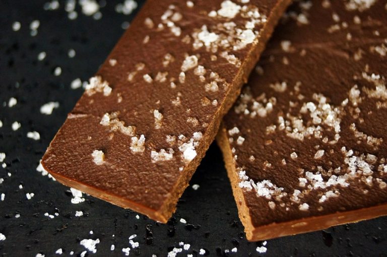 Schokoladentrüffel mit Steinsalz - LCHF Deutschland