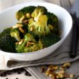 Mediterraner Brokkolisalat