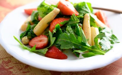 Spargelsalat-rot-grün-weiß