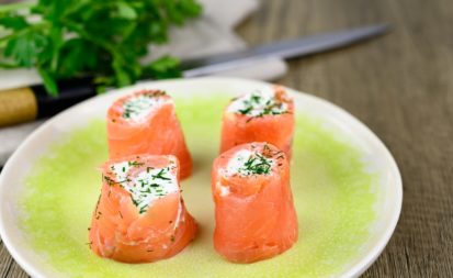 Lachsrolle mit Meerrettich – Frischkäse