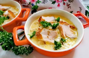 Lecker durch die Woche mit Keto Sauerkrautsuppe mit Stremellachs