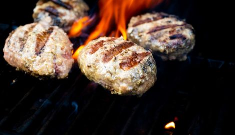 Bifteki vom Grill