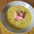 Schnelle Blumenkohl-Curry-Cremesuppe