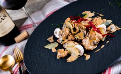 Schweinefilet á la Stroganoff