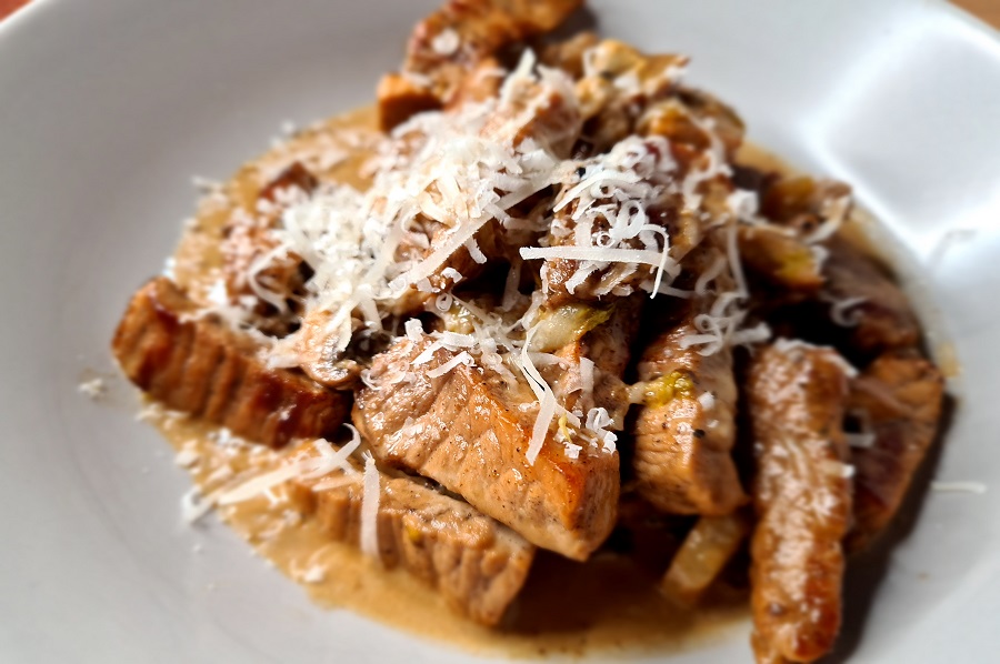 Rahmgeschnetzeltes mit Champignons und Chicorée - LCHF Deutschland