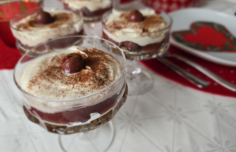 Lebkuchen-Kirsch-Tiramisu