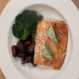 Lachs mit Brokkoli und Champignons