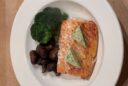 Lachs mit Brokkoli und Champignons