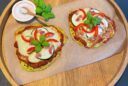 Zucchinipizza mit Speckwürfeln aus dem Thermomix