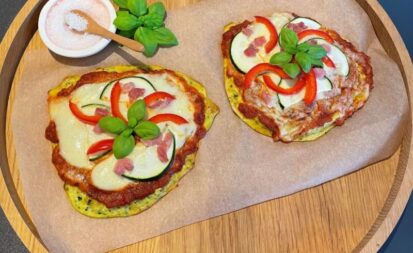 Zucchinipizza mit Speckwürfeln aus dem Thermomix