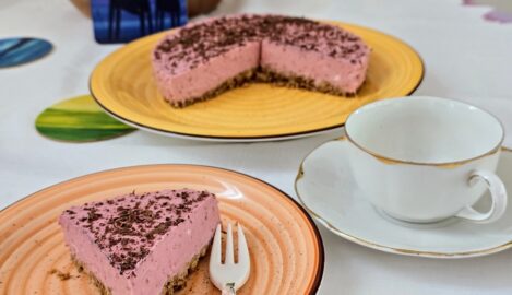No-bake-Himbeertorte mit Shortbread-Boden